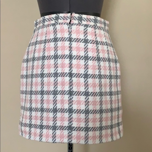 Wool Check Mini Skirt - Picture 3 of 5